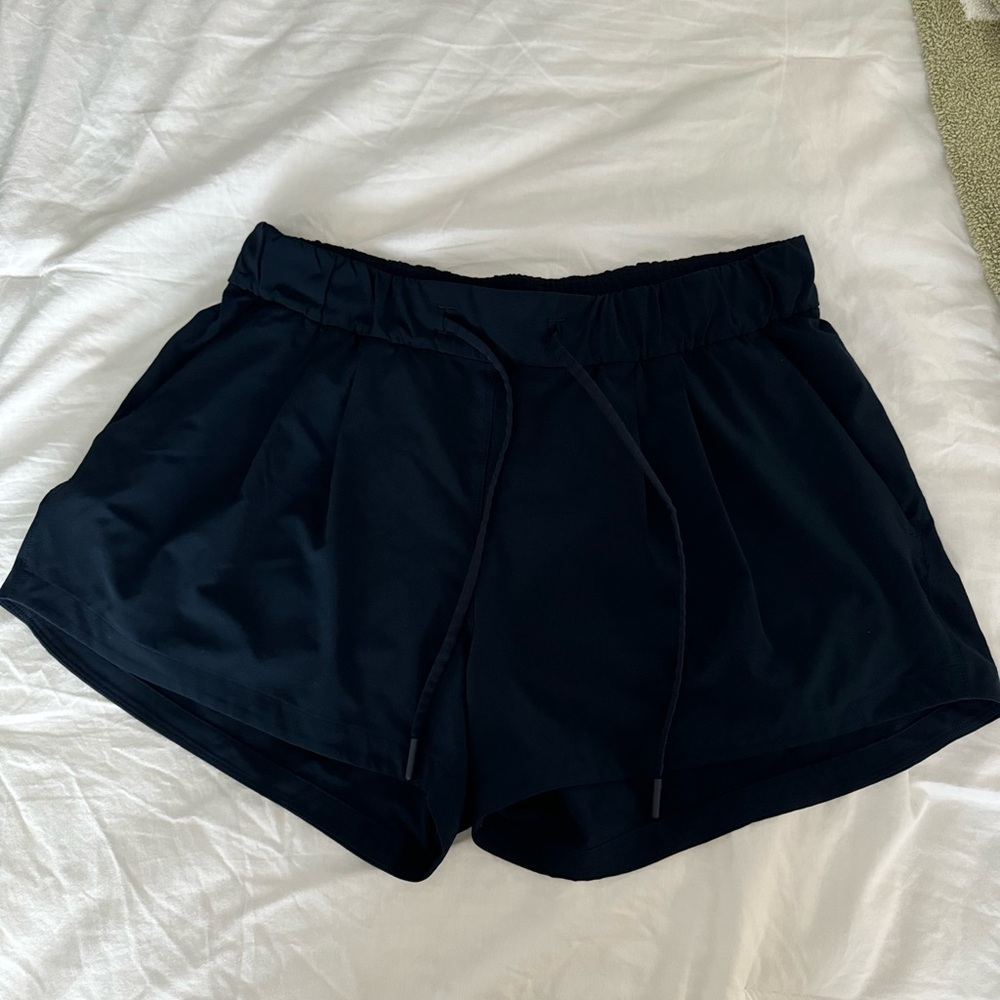 Lululemon Stroll at Sundown Short 3”